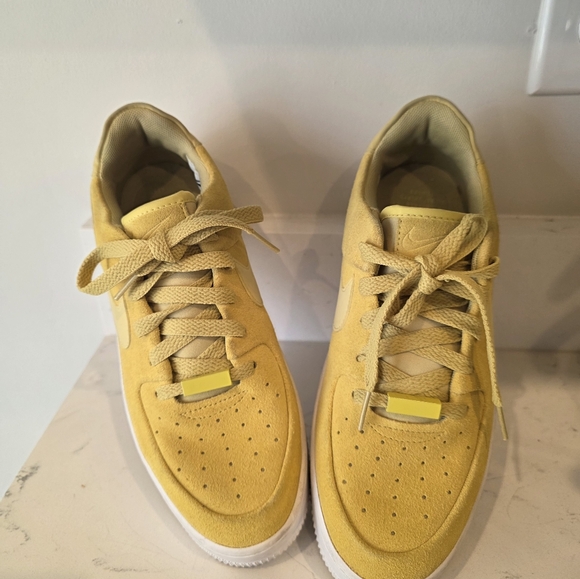 Nike Air Force 1 Womens Size9 - Picture 2 of 5